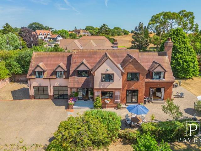 House for sale in Frinton and Walton, Dale Hill