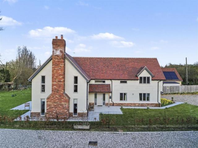 House for sale in Duton Hill, Essex