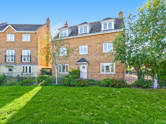 House for sale in Hampton Vale, Peterborough