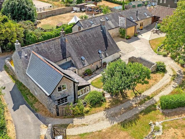 House for sale in Martinstown, East Dorset