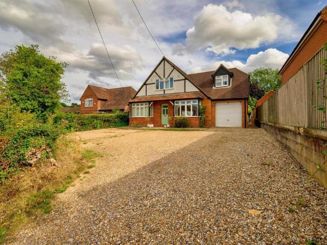 House for sale in Berrick Salome, Oxfordshire