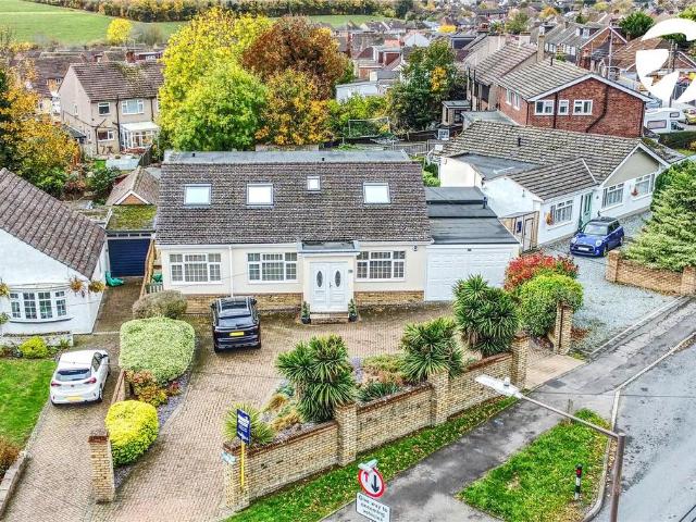 House for sale in Hextable, Sevenoaks