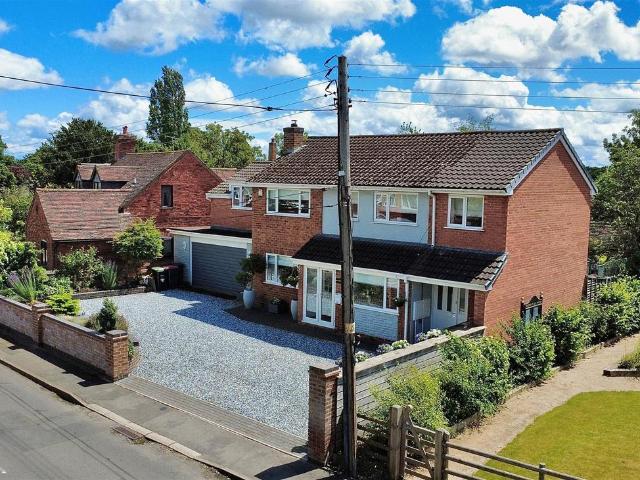 House for sale in Lea Marston, Gun Hill