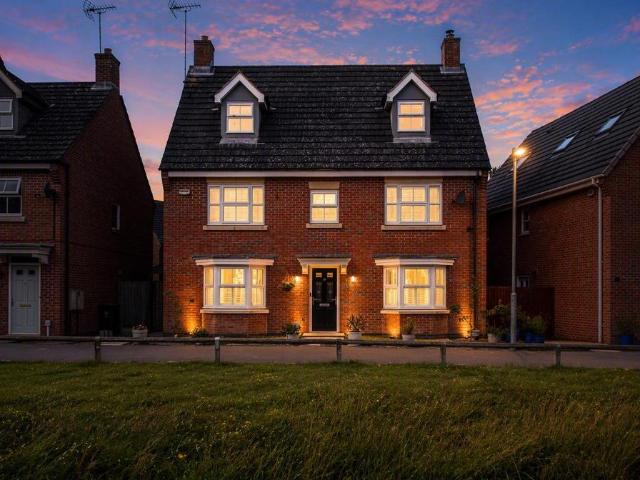 House for sale in Higham Ferrers