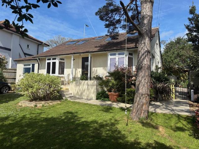House for sale in Worthing, West Sussex