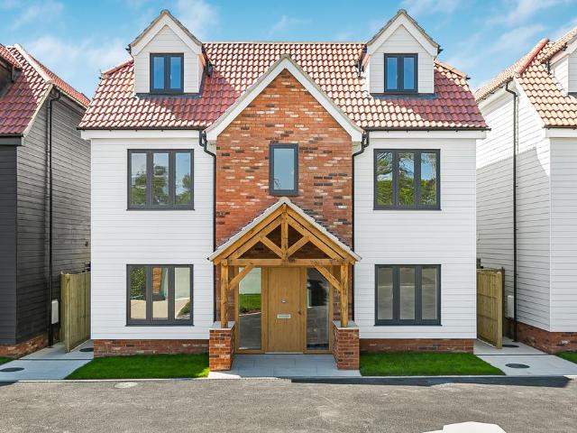 House for sale in Broadwater, Shephall