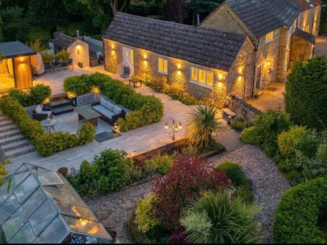 House for sale in Priors Hall Park, Weldon