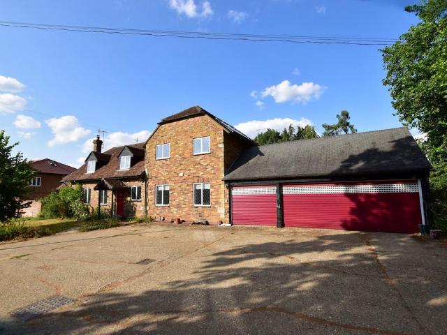 House for sale in Pouchen End, Hertfordshire