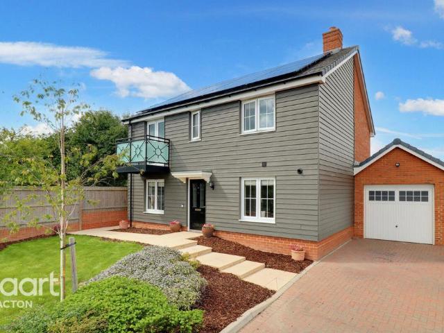 House for sale in Walton-on-the-Naze, Tendring