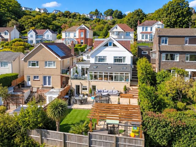 House for sale in Llanedi, Hendy