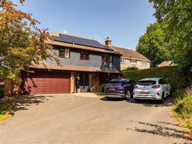 House for sale in Glynde, West Sussex