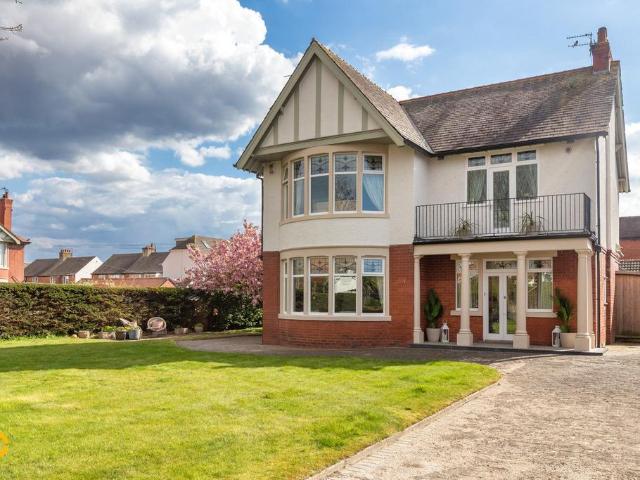 House for sale in Fairhaven, Lytham