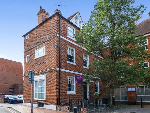 House for sale in Emmbrook, Wokingham