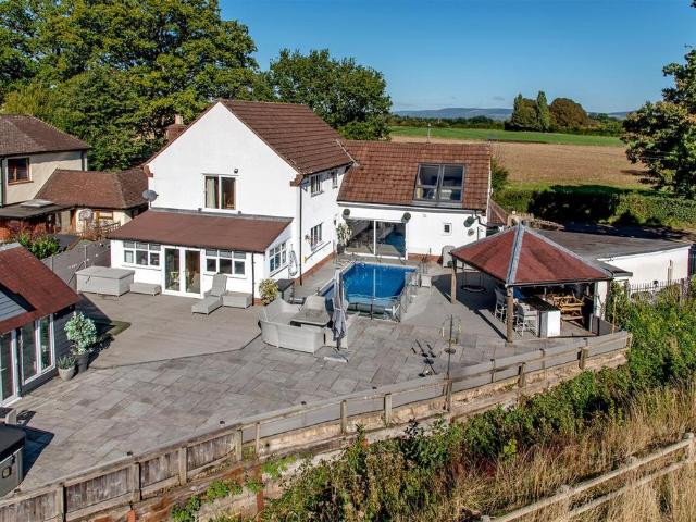 House for sale in Pitminster, Somerset