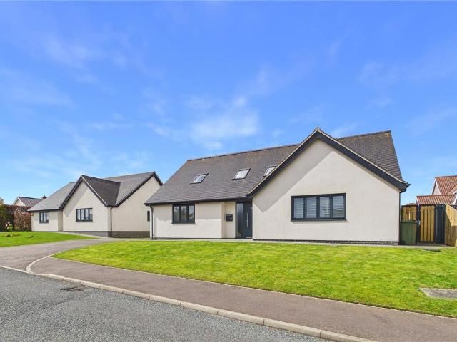 House for sale in Stokesby, Norfolk