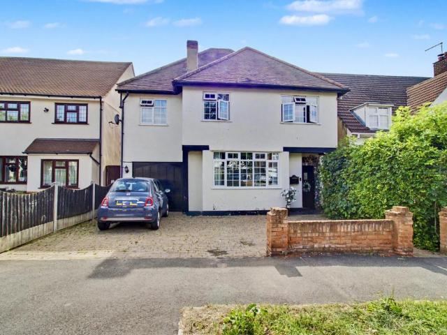 House for sale in Ardleigh Green, Greater London