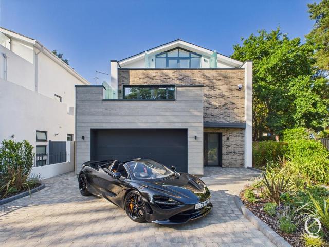 House for sale in Lilliput, Isle Of Man