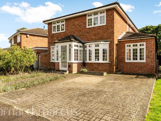 House for sale in New Malden, Greater London
