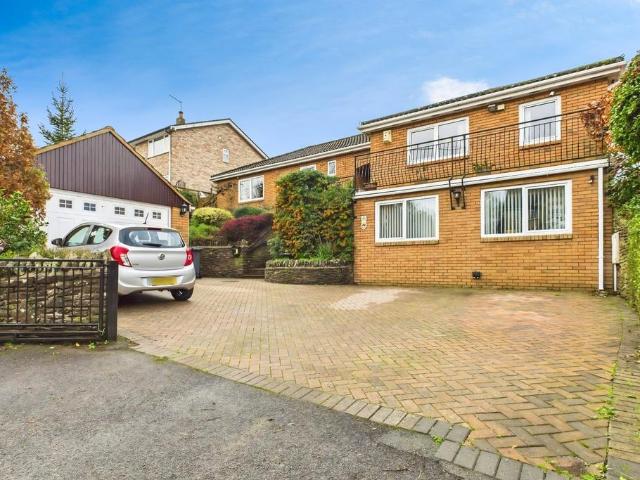 House for sale in Easton-in-gordano, North Somerset