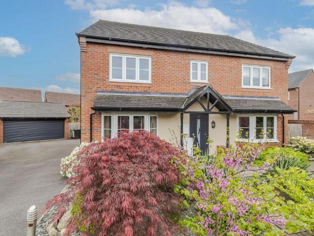 House for sale in Burland and Acton