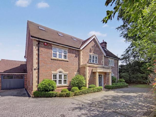 House for sale in Radlett, Hertfordshire