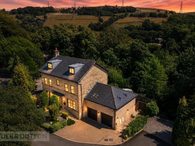 House for sale in Ripponden, West Yorkshire