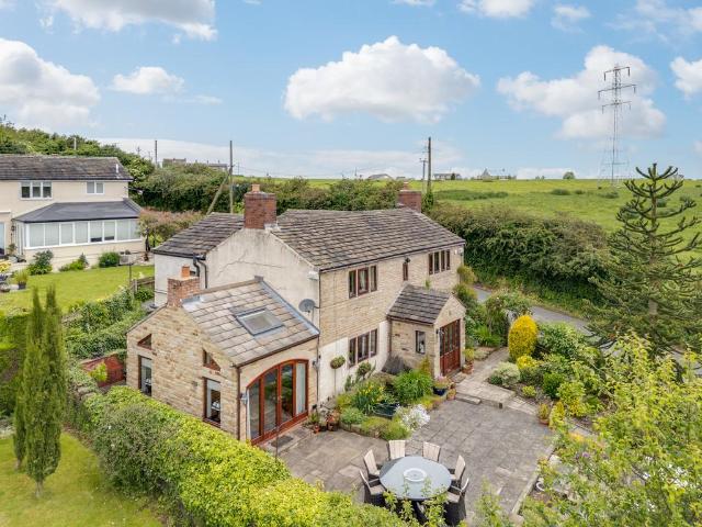 House for sale in Grange Moor, West Yorkshire