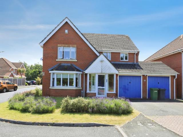 House for sale in Heath Park, Park Village
