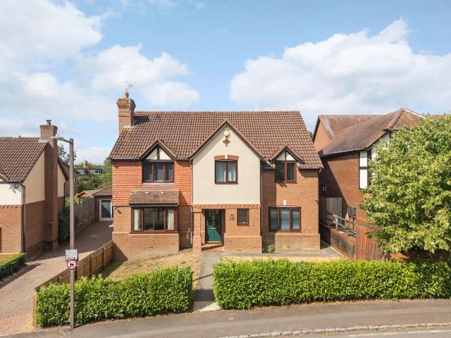 House for sale in Loughton, Milton Keynes