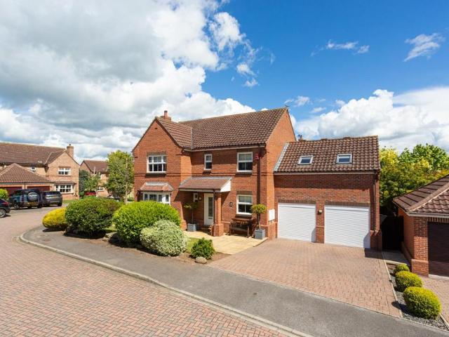 House for sale in Langthorpe, North Yorkshire