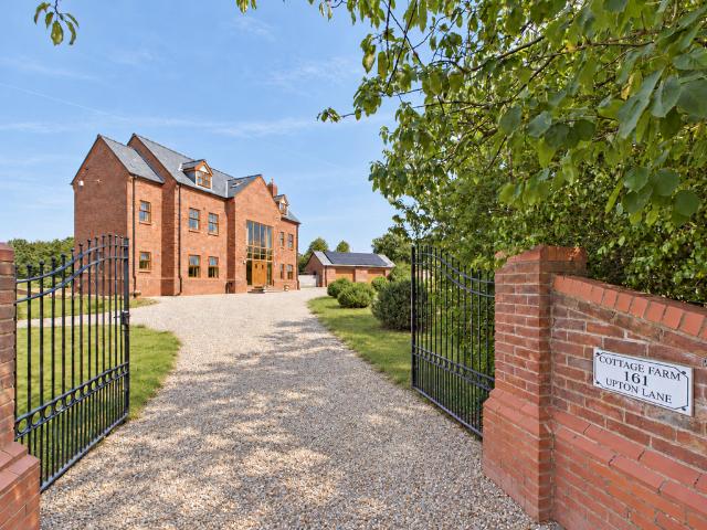 House for sale in Upton, Widnes
