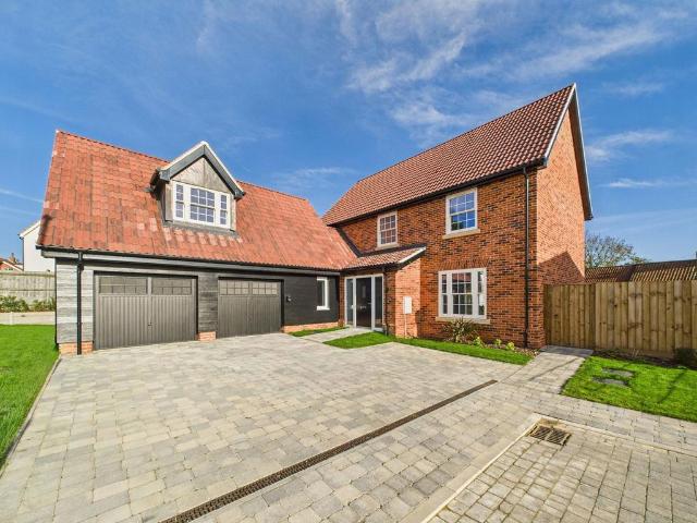 House for sale in Eastbridge, Suffolk