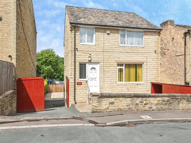House for sale in Brighouse, West Yorkshire