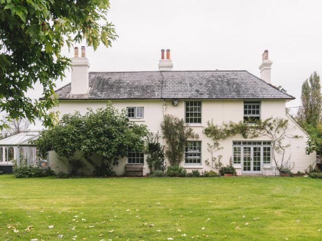 House for sale in Goddards' Green, Perryfields