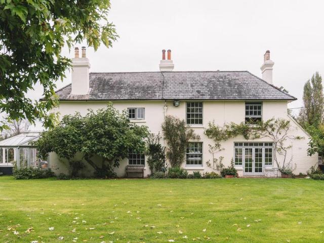 House for sale in Perryfields, West Sussex