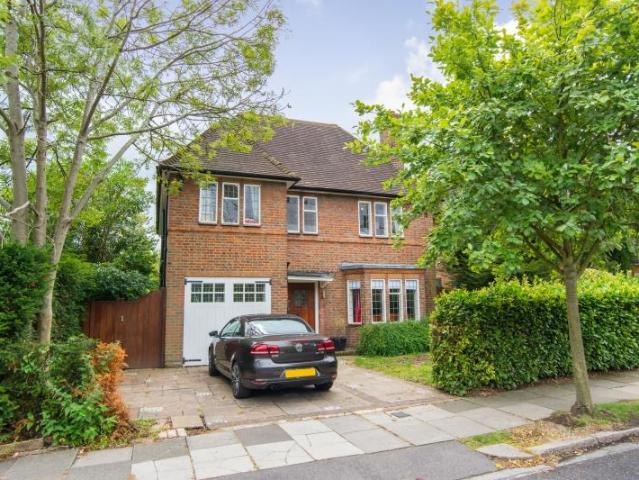 House for sale in Hampstead Garden Suburb, Greater London