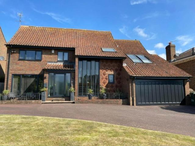 House for sale in Old Town, Eastbourne