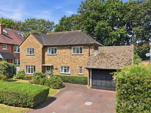 House for sale in Navestock Side, Essex