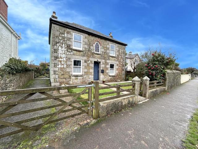 House for sale in Helston, Cornwall