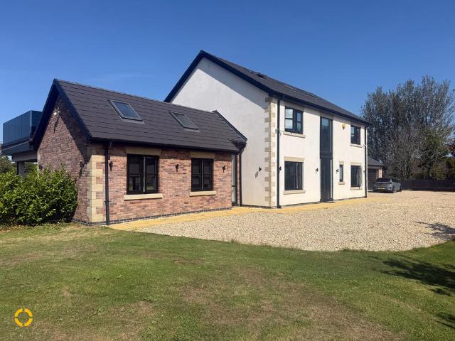 House for sale in Wesham, Lancashire