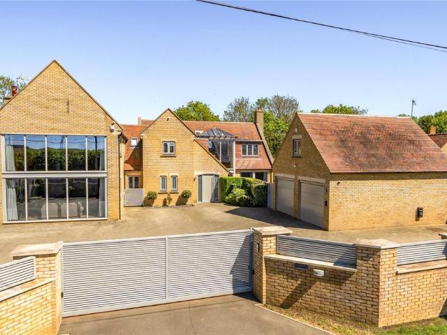 House for sale in Orlingbury