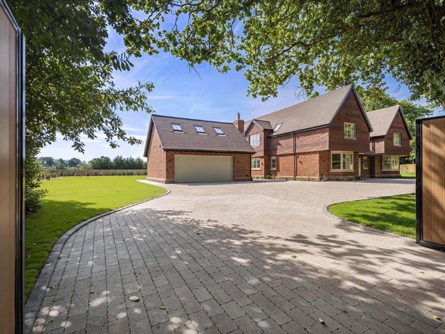 House for sale in Berrick Salome, Oxfordshire