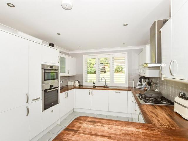 House for sale in Alderbrook, Cross In Hand