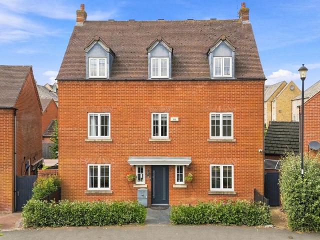 House for sale in New Bilton, Warwickshire