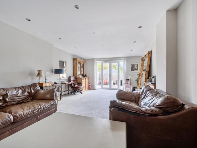 House for sale in Webbs Heath, North Common