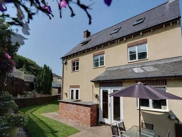 House for sale in Gloucestershire