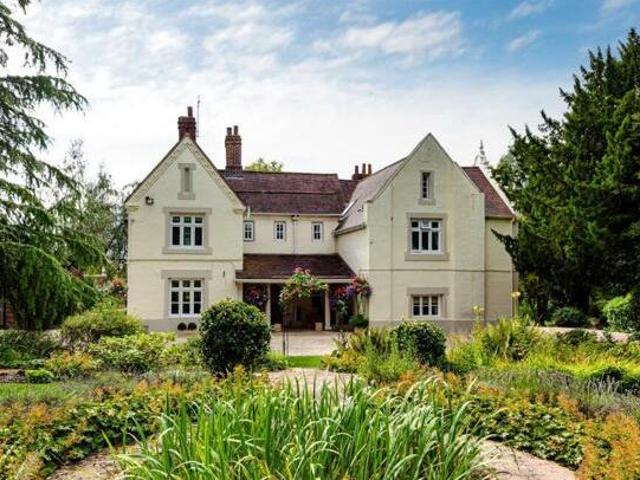 House for sale in Lyons, Greater London