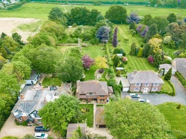 House for sale in Oad Street, Kent