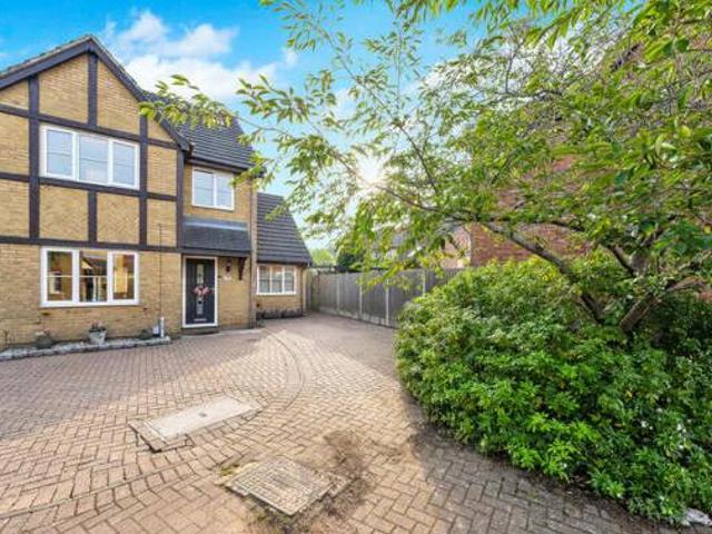 House for sale in Watford, Hertfordshire