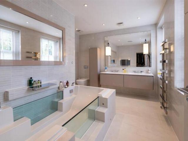 Farm for sale in St. John's Wood, Greater London